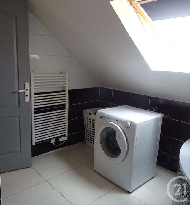 Afficher la photo en grand Appartement F3 à vendre - 3 pièces - 68.0 m2 - BERNAY - 27 - HAUTE-NORMANDIE - Century 21 Christophe Duclos