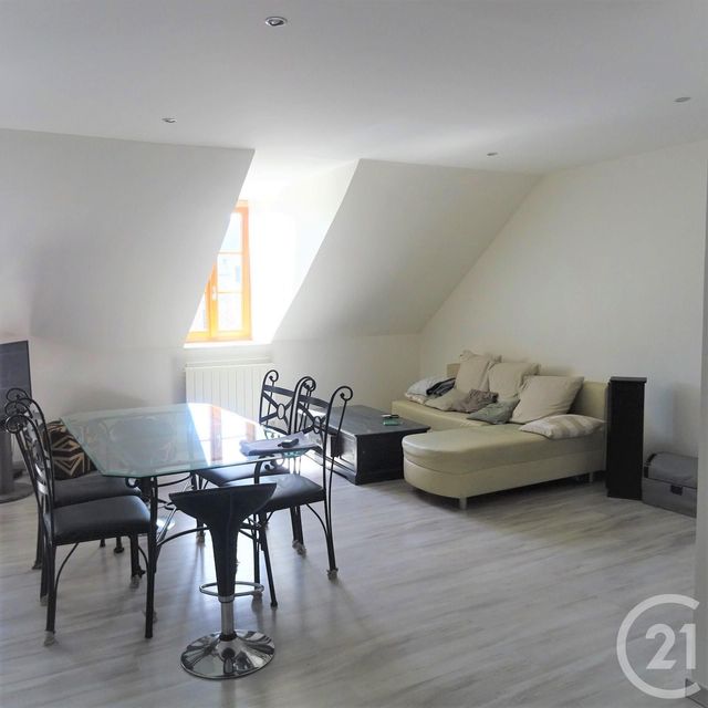Afficher la photo en grand Appartement F3 à vendre - 3 pièces - 68.0 m2 - BERNAY - 27 - HAUTE-NORMANDIE - Century 21 Christophe Duclos