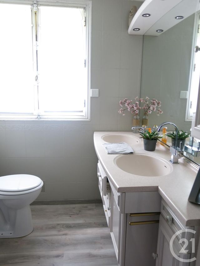Afficher la photo en grand maison à vendre - 4 pièces - 98.0 m2 - VIMOUTIERS - 61 - BASSE-NORMANDIE - Century 21 Christophe Duclos