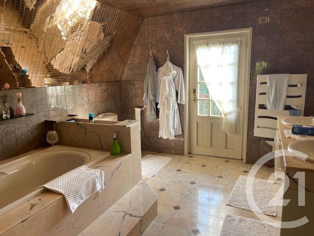 Afficher la photo en grand maison à vendre - 7 pièces - 190.0 m2 - LISIEUX - 14 - BASSE-NORMANDIE - Century 21 Christophe Duclos